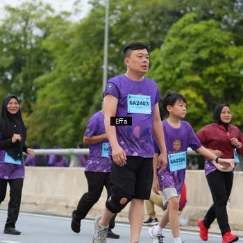 Runner Photo 2720963