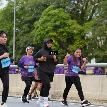 Runner Photo 2720974