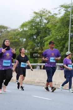 Runner Photo 2720996