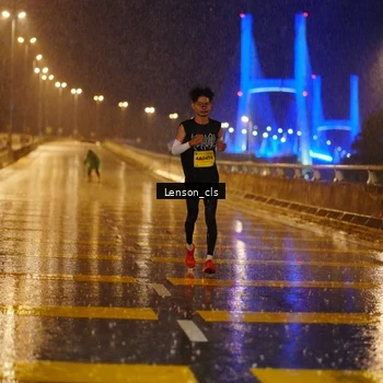 Runner Photo 2723712