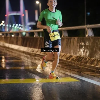 Runner Photo 2723821