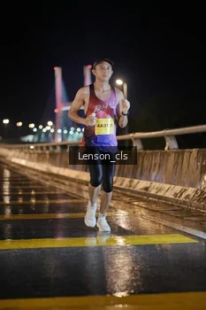 Runner Photo 2723831