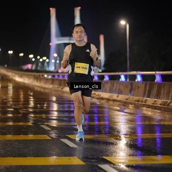 Runner Photo 2723864