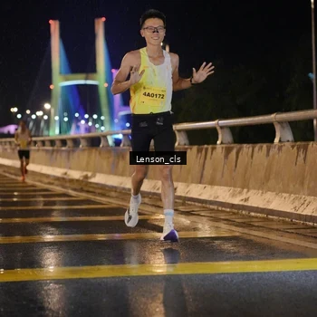 Runner Photo 2724012