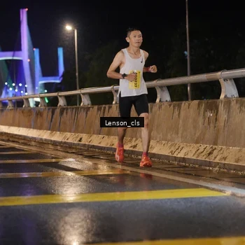 Runner Photo 2724021