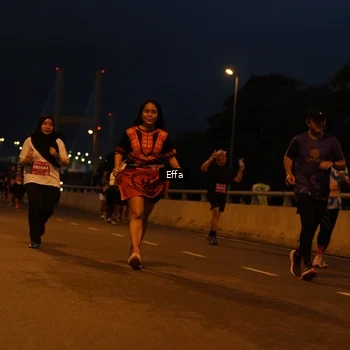 Runner Photo 2724100