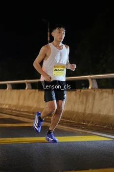 Runner Photo 2724124