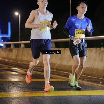 Runner Photo 2724130