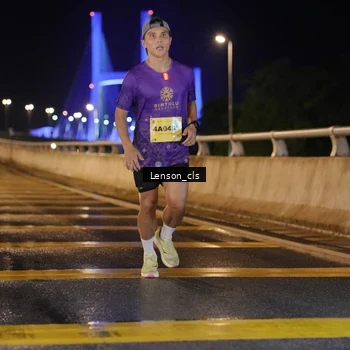 Runner Photo 2724221
