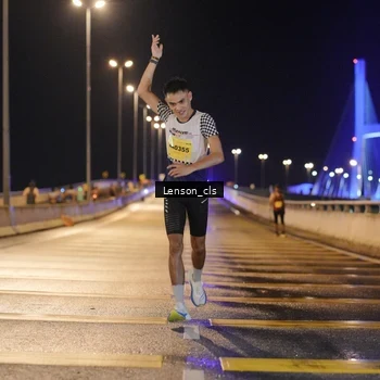 Runner Photo 2724352