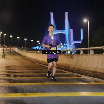 Runner Photo 2724386