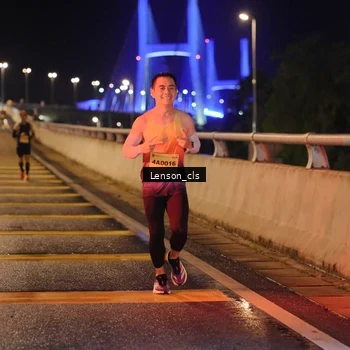 Runner Photo 2724450