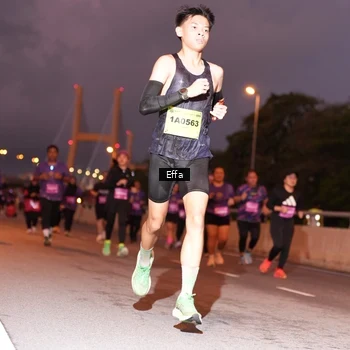 Runner Photo 2724576