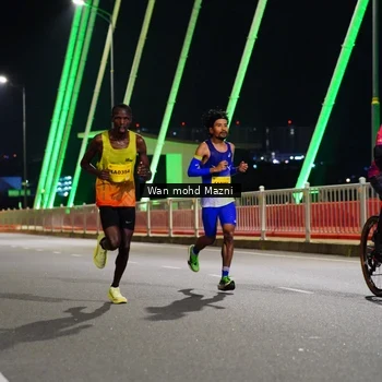 Runner Photo 2724634