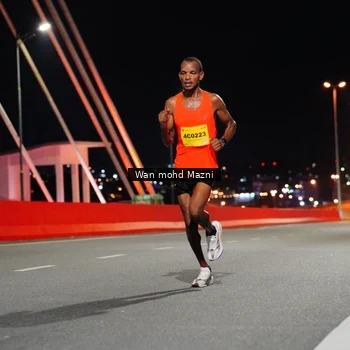 Runner Photo 2724700