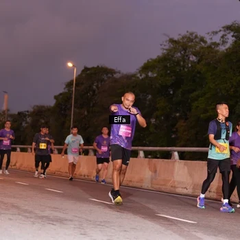 Runner Photo 2724702