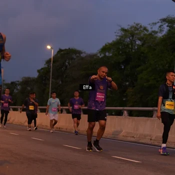 Runner Photo 2724705