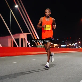Runner Photo 2724707
