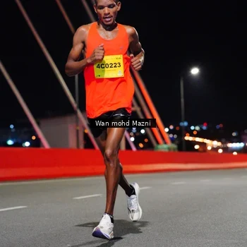 Runner Photo 2724733