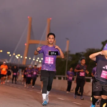 Runner Photo 2724772