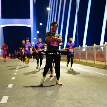 Runner Photo 2724875