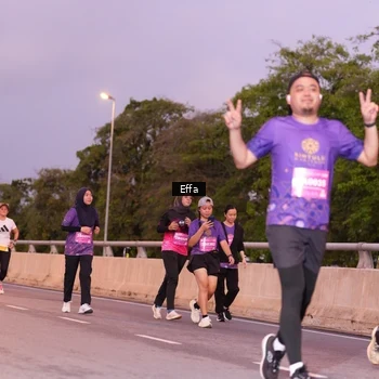 Runner Photo 2724999