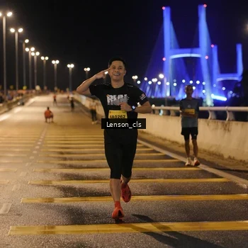 Runner Photo 2725111
