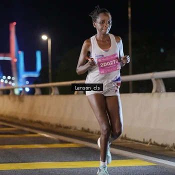 Runner Photo 2725305