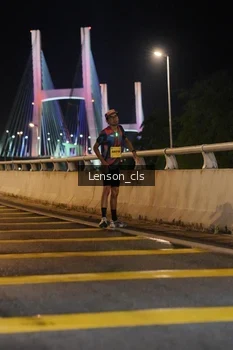 Runner Photo 2725375