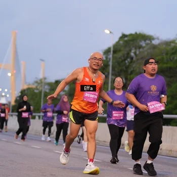 Runner Photo 2725376