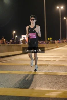 Runner Photo 2725398