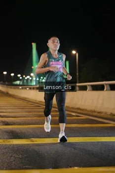 Runner Photo 2725414