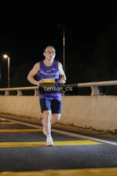 Runner Photo 2725438