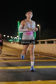 Runner Photo 2725472
