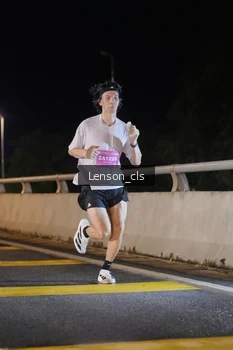 Runner Photo 2725494