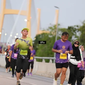 Runner Photo 2725712