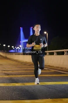 Runner Photo 2725835