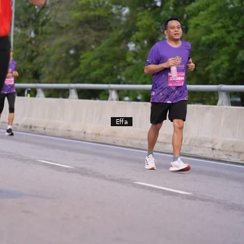 Runner Photo 2725853
