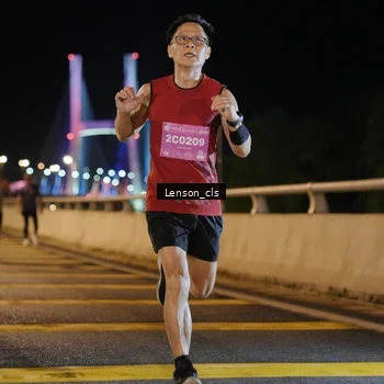 Runner Photo 2725924