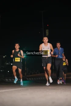 Runner Photo 2725951