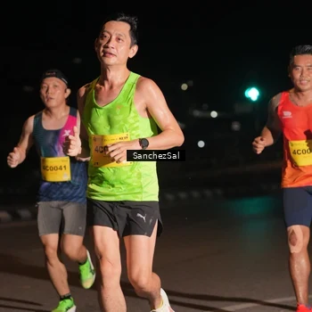 Runner Photo 2726402