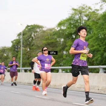 Runner Photo 2726443