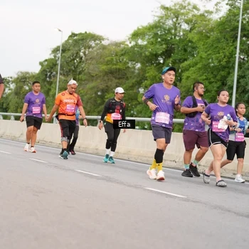 Runner Photo 2726480