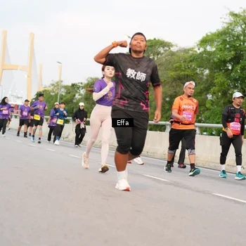 Runner Photo 2726493