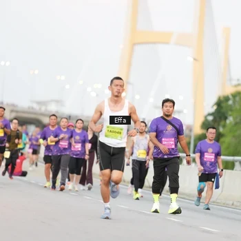 Runner Photo 2726599