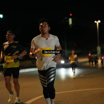 Runner Photo 2726783