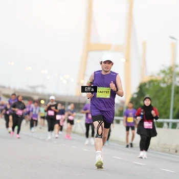 Runner Photo 2727046