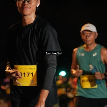 Runner Photo 2727135