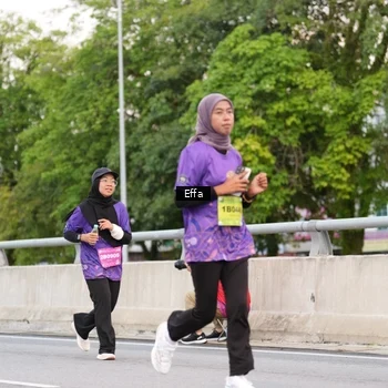 Runner Photo 2727534