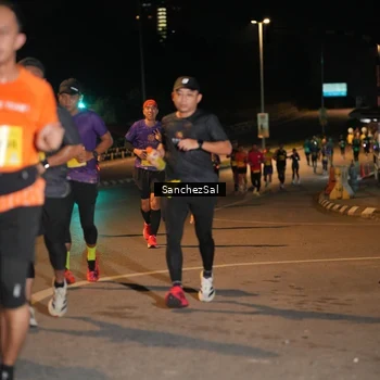 Runner Photo 2727710